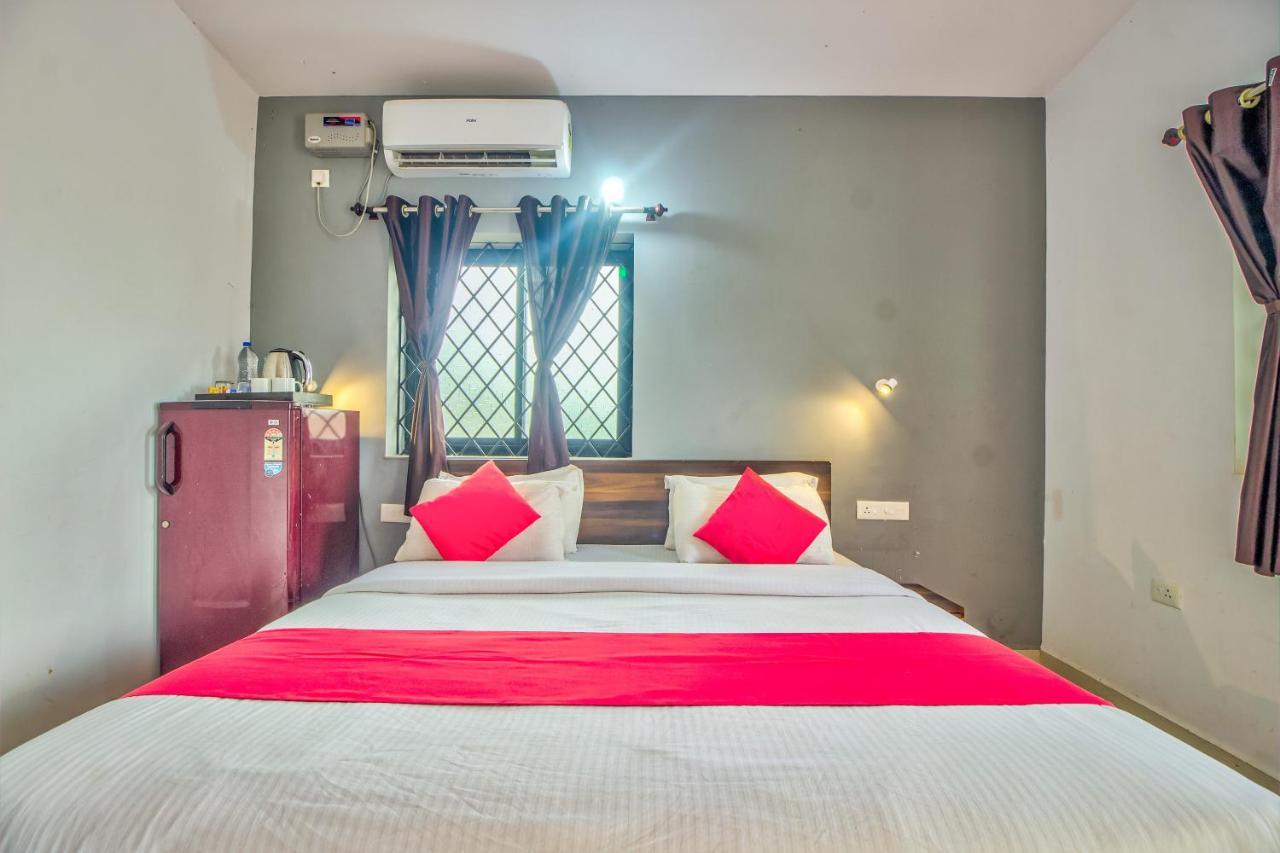 Beach Doorz Hotel Baga Exterior foto