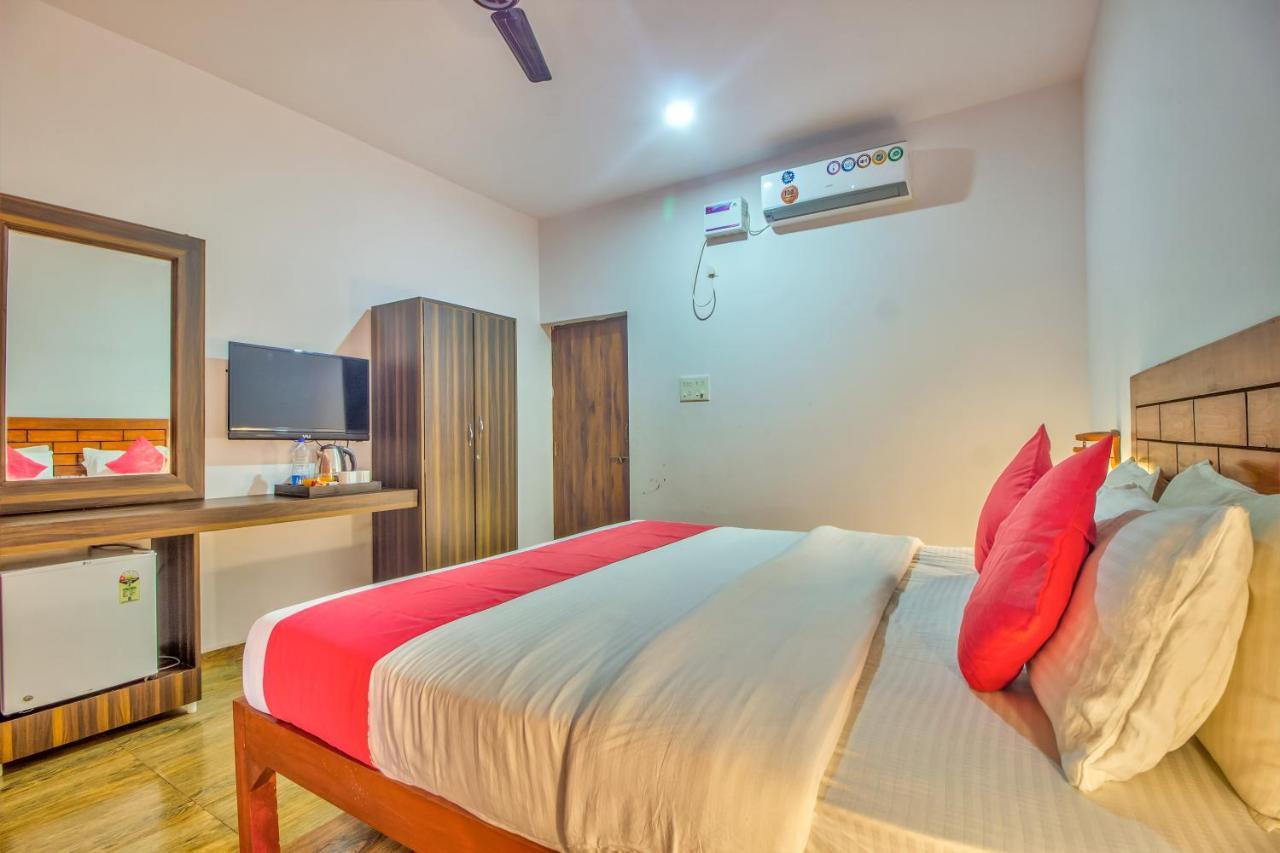 Beach Doorz Hotel Baga Exterior foto