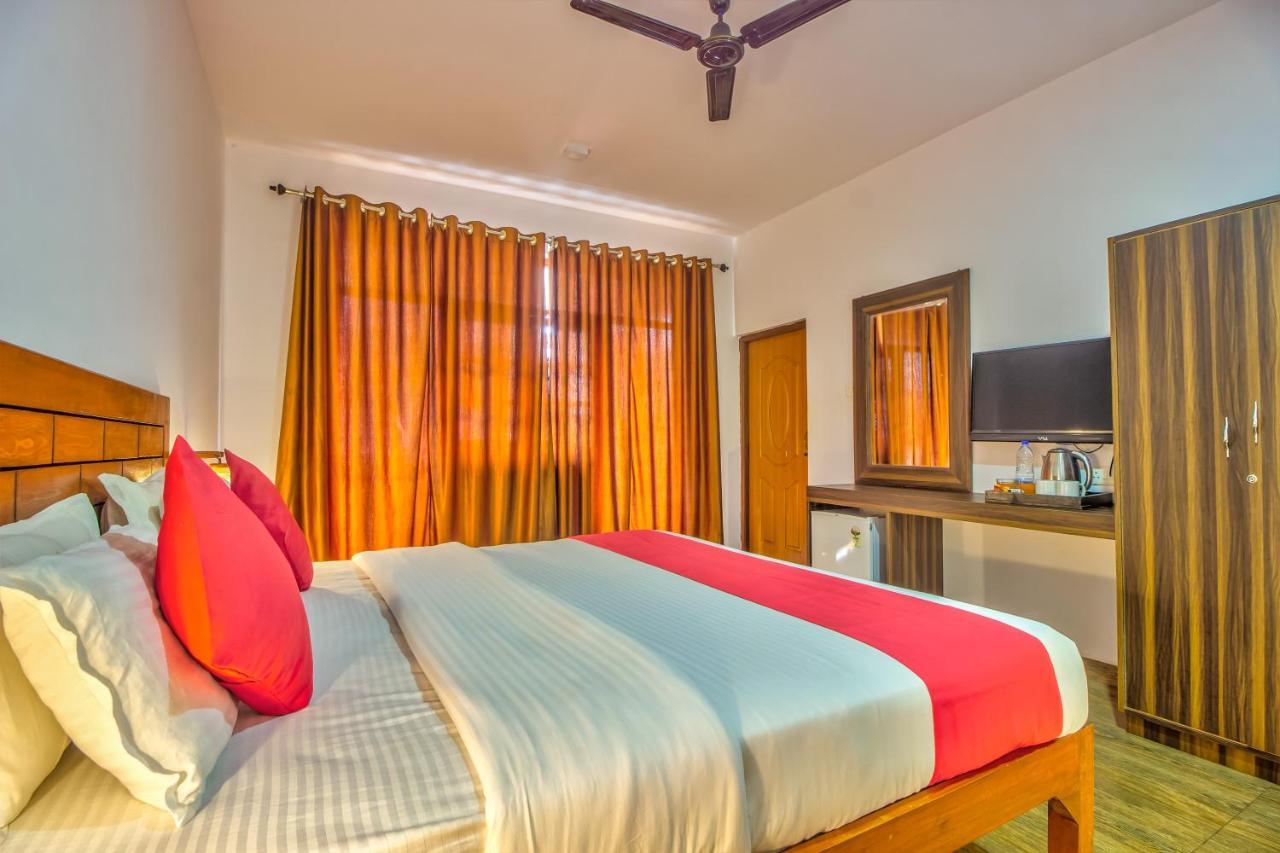 Beach Doorz Hotel Baga Exterior foto